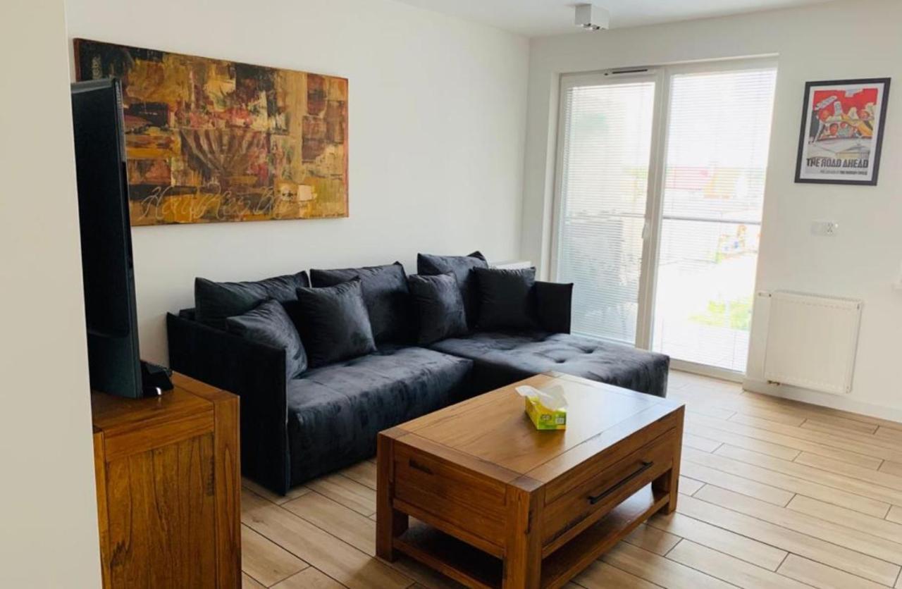 Rossalia Apartment เอากุสตูฟ ภายนอก รูปภาพ