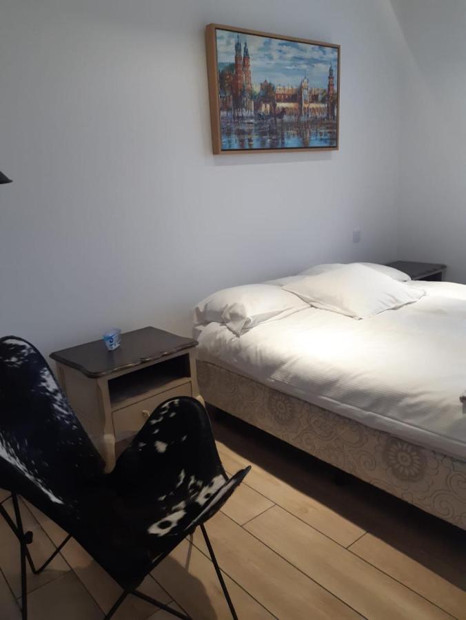 Rossalia Apartment เอากุสตูฟ ภายนอก รูปภาพ