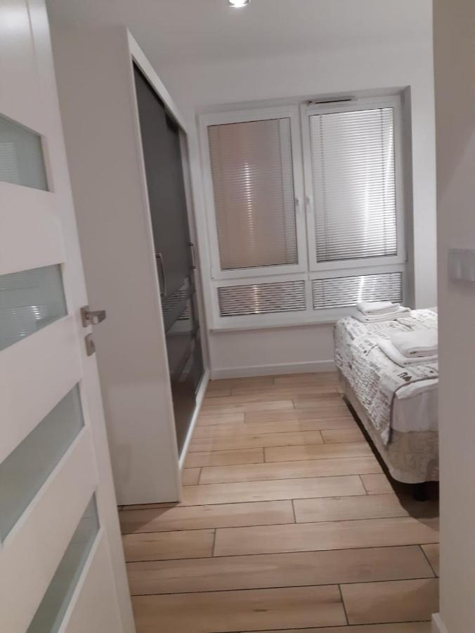 Rossalia Apartment เอากุสตูฟ ภายนอก รูปภาพ