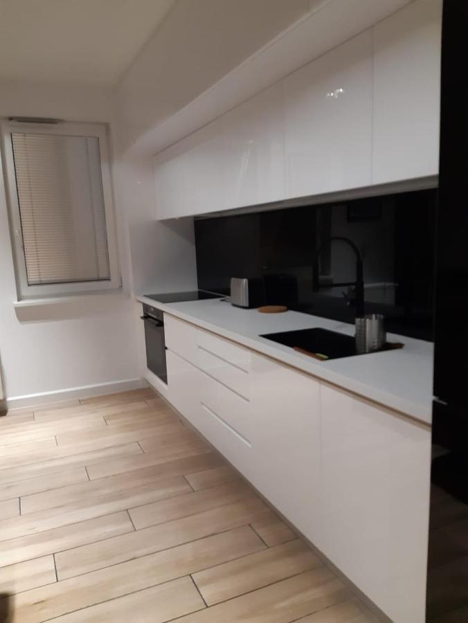 Rossalia Apartment เอากุสตูฟ ภายนอก รูปภาพ